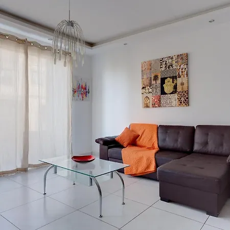 Modern In The Heart Of St Julian's Apartment *